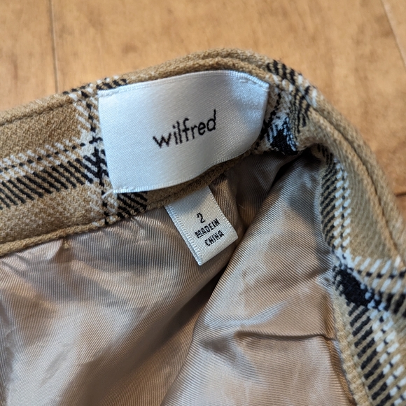 Aritzia Wilfred Classic Plaid Mini Skirt - Picture 5 of 5